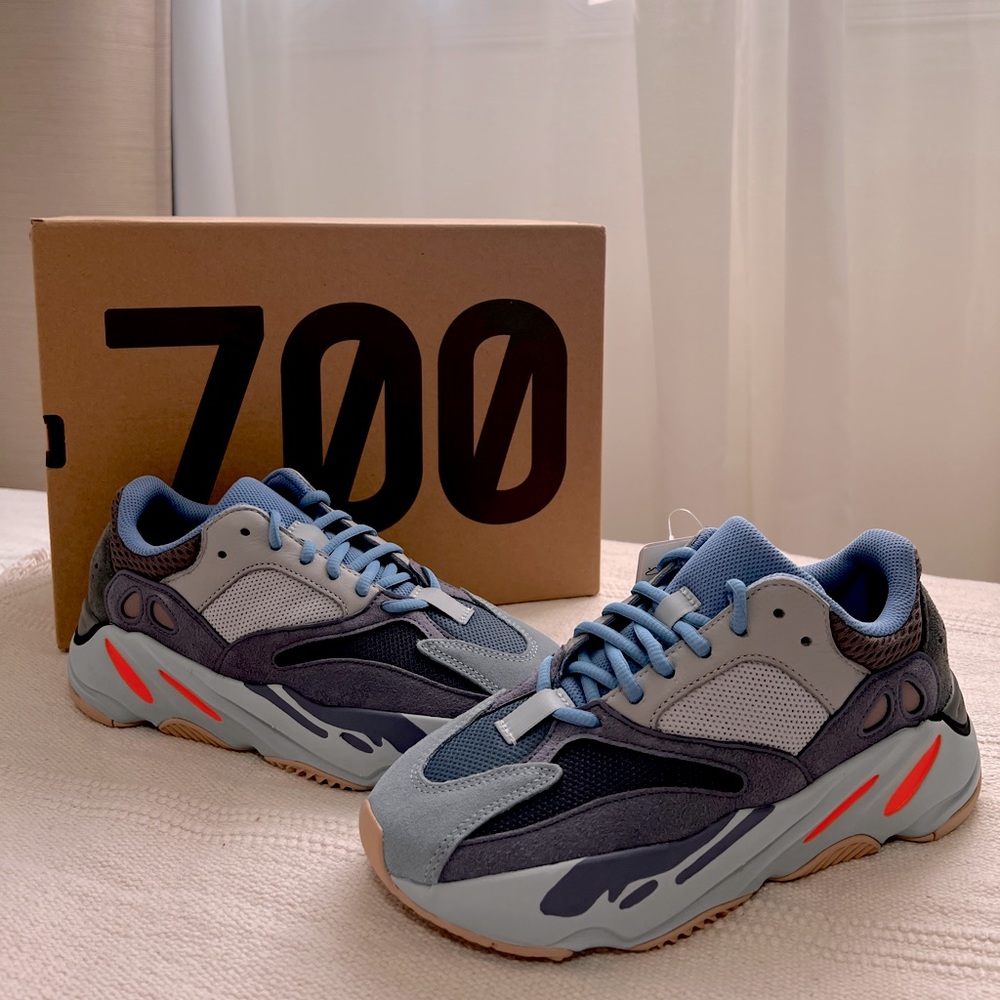 Adidas Yeezy Boost 700 Carbon Blue Size 5.5 M / 7.0 W